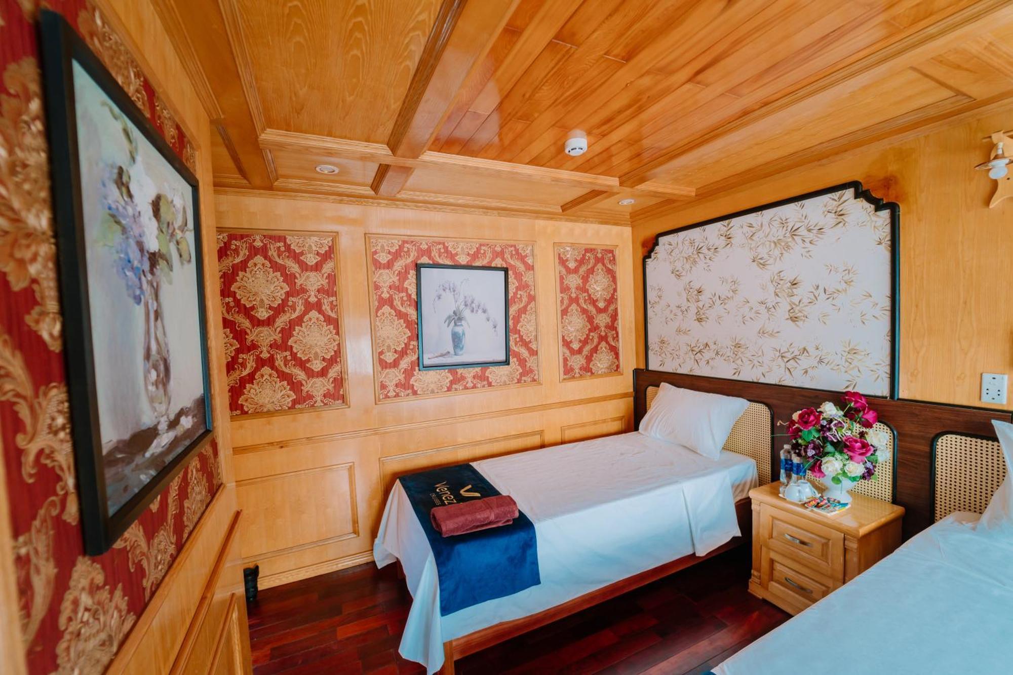 Venezia Cruises Ha Long Exterior foto